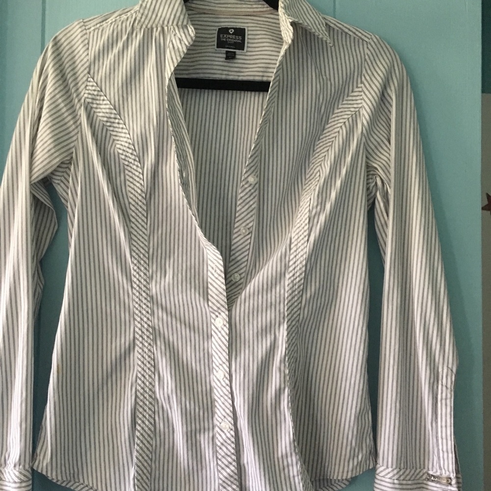 (☝︎ ՞ਊ ՞)☝︎SOLD Express Essential Pinstripe Shirt